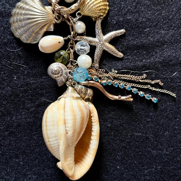 Jewelry - Fun, Funky Sealife Necklace (Clasped 17”)